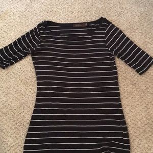 Limited boat neck short sleeve fitted tee